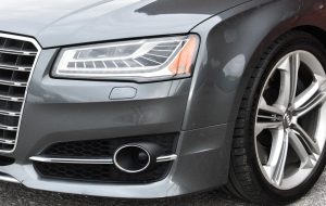 Limo عملکرد Twin-Turbo V8 کمتر از یک هوندا Accord جدید است
