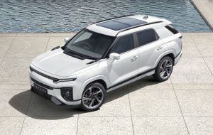 SUV که زمانی در بین زشت ترین های جهان قرار داشت ، اکنون یک ظاهر Range Rover است
